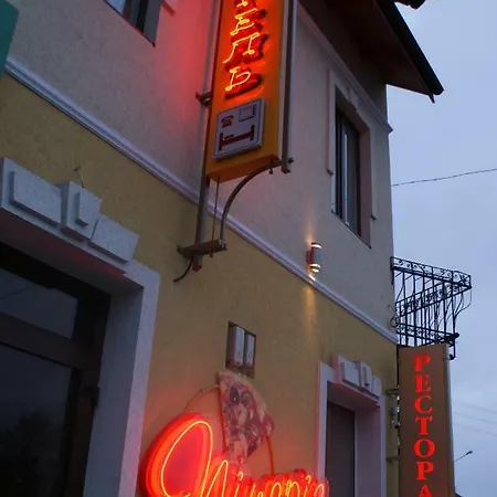 酒店 索瑞派德酒店 *