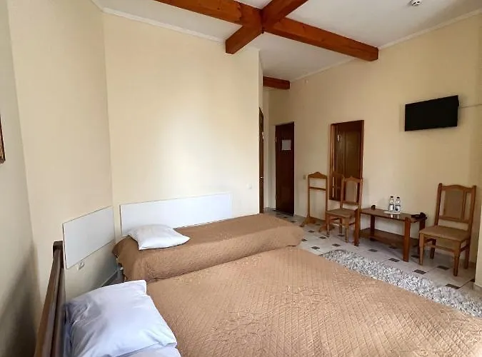 Zorepad Hotel *