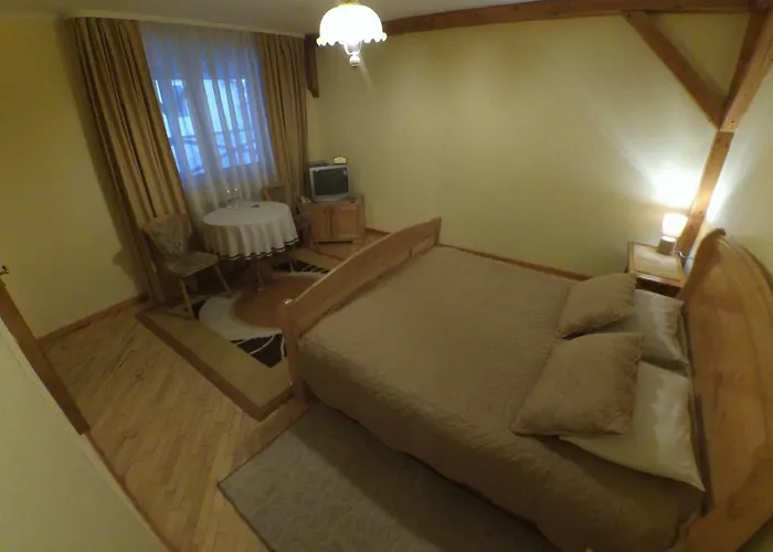 Zorepad Hotel *