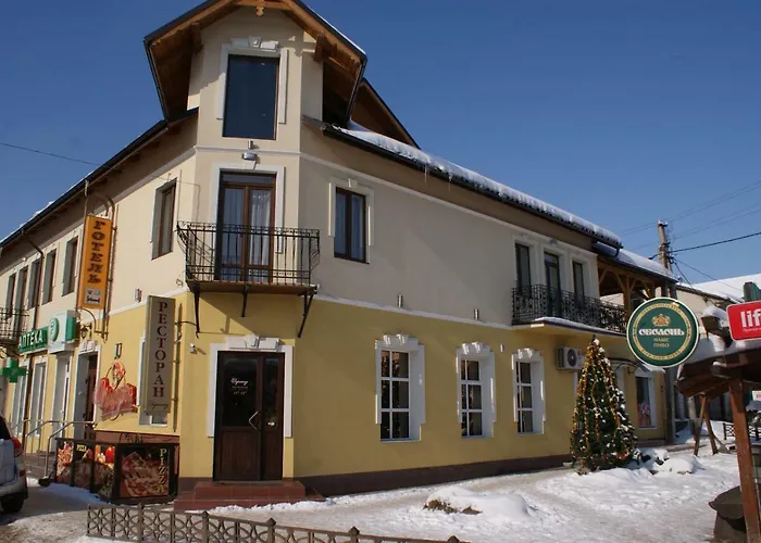 Zorepad Hotel Zabolotiv